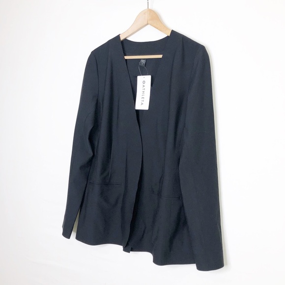 Athleta, black Avenue blazer - Picture 3 of 10